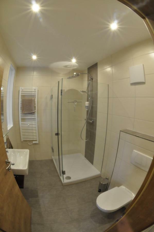 Hotel - Garni Mittelpunkt-Europa Gmbh Браунау-ам-Инн Экстерьер фото
